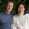 Hôn nhân hạnh phúc hơn 2 thập kỷ của tỷ phú Facebook cùng vợ